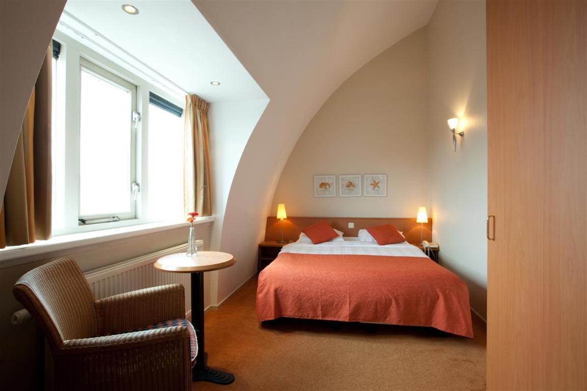 Hotel Victoria Bergen aan Zee Esterno foto